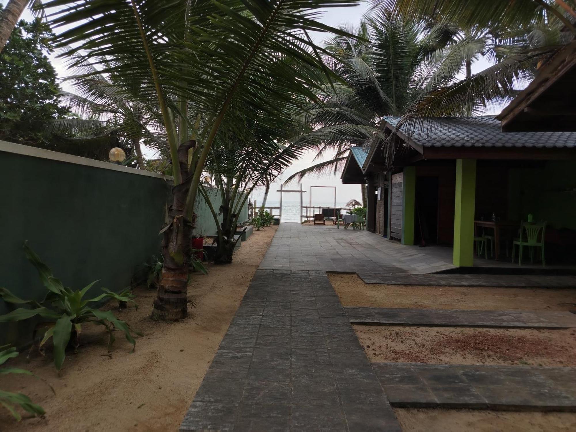 Little Beach Induruwa Ngoại thất bức ảnh